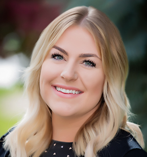 Courtney Link Social Media Manager