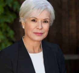 Linda Higueras Senior Navigator